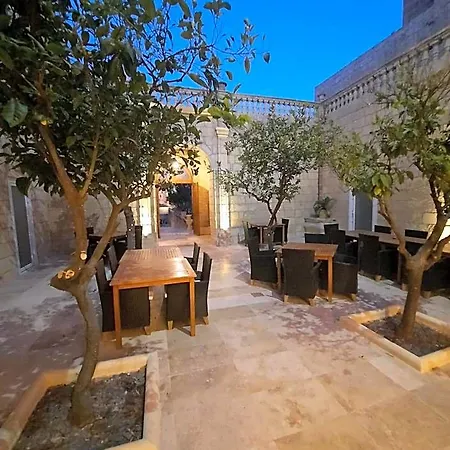 Palazzo Pisani & Malta